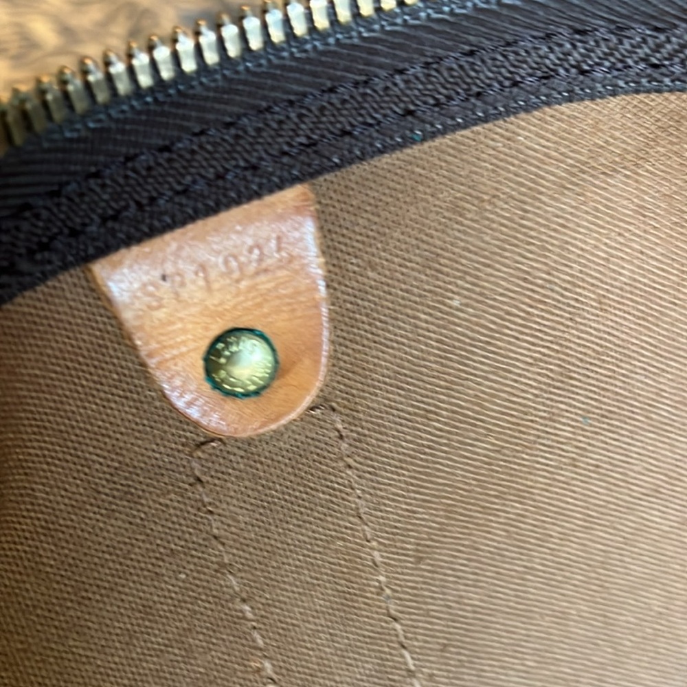 Louis Vuitton Boston Keepall 60 Travel Bag - Picture 12 of 14